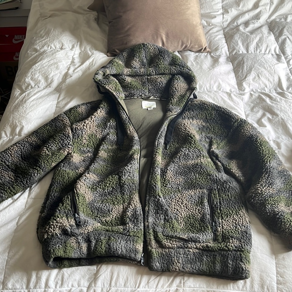 Aerie Offline Camouflage Sherpa